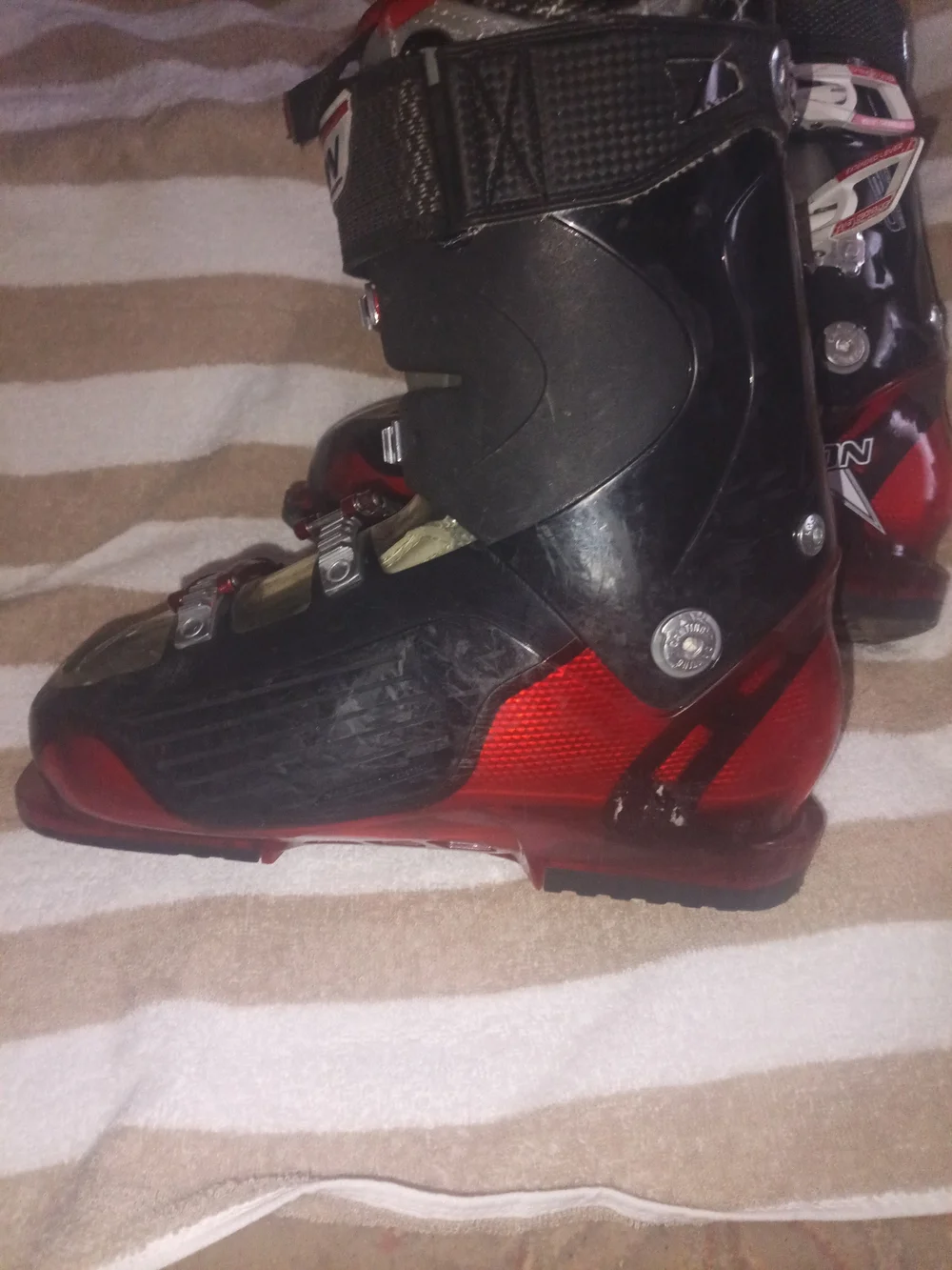 Salomon Men's Red & Black Ski Boots - Custom Shell